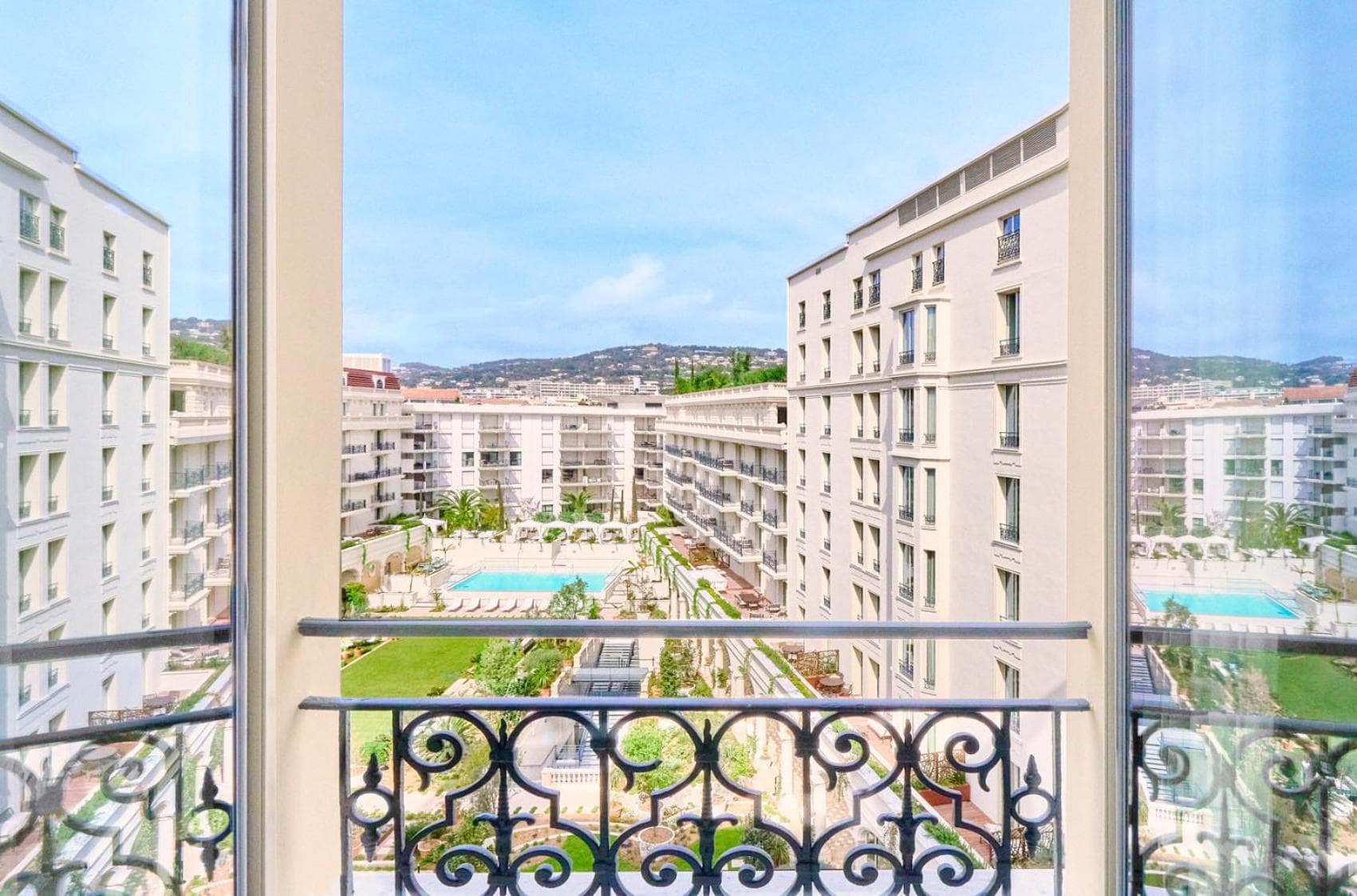 Carlton Cannes, a Regent Hotel — 4