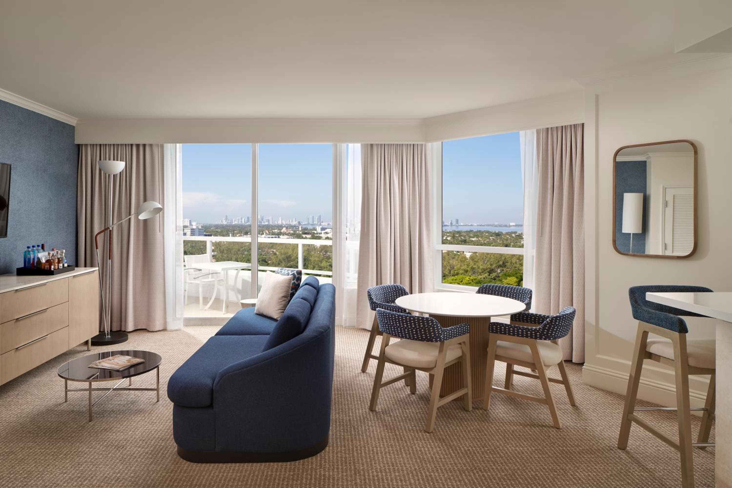 Fontainebleau Miami Beach — 27