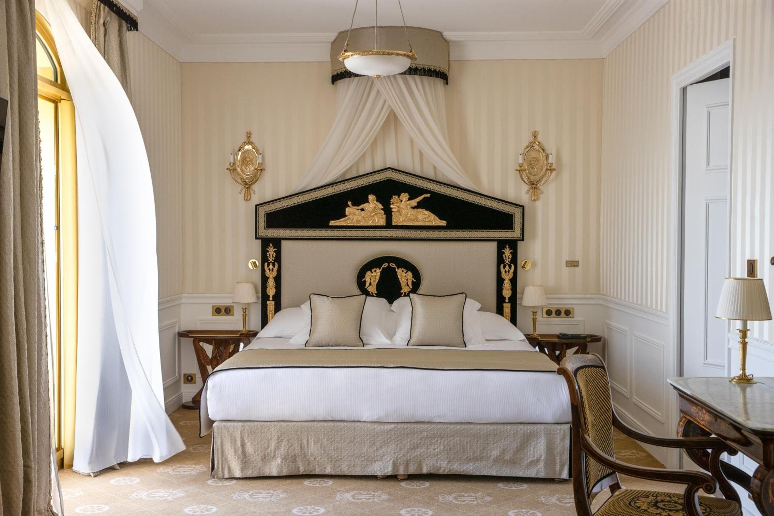 Hotel Le Negresco — 14