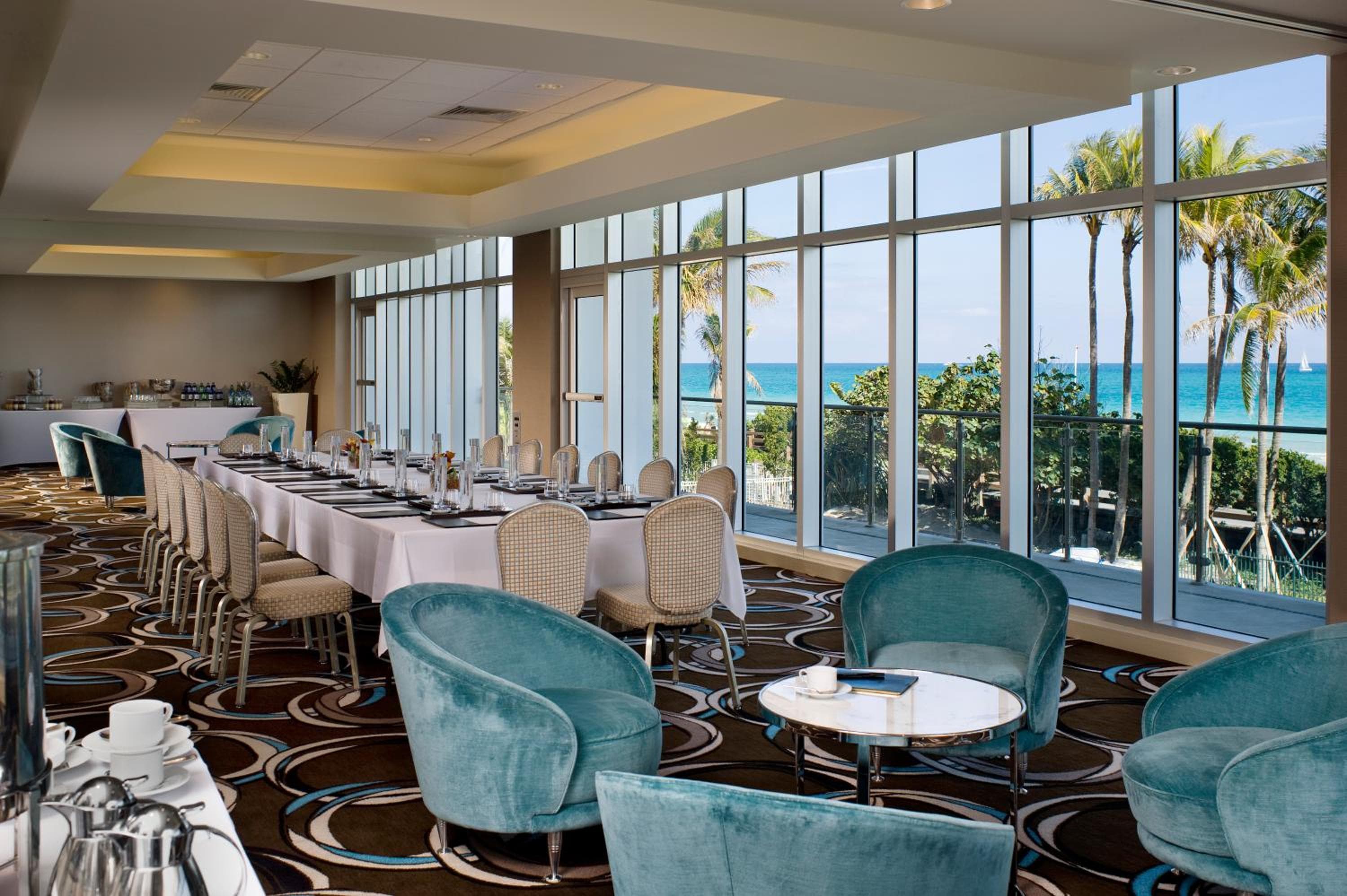 Fontainebleau Miami Beach — 28