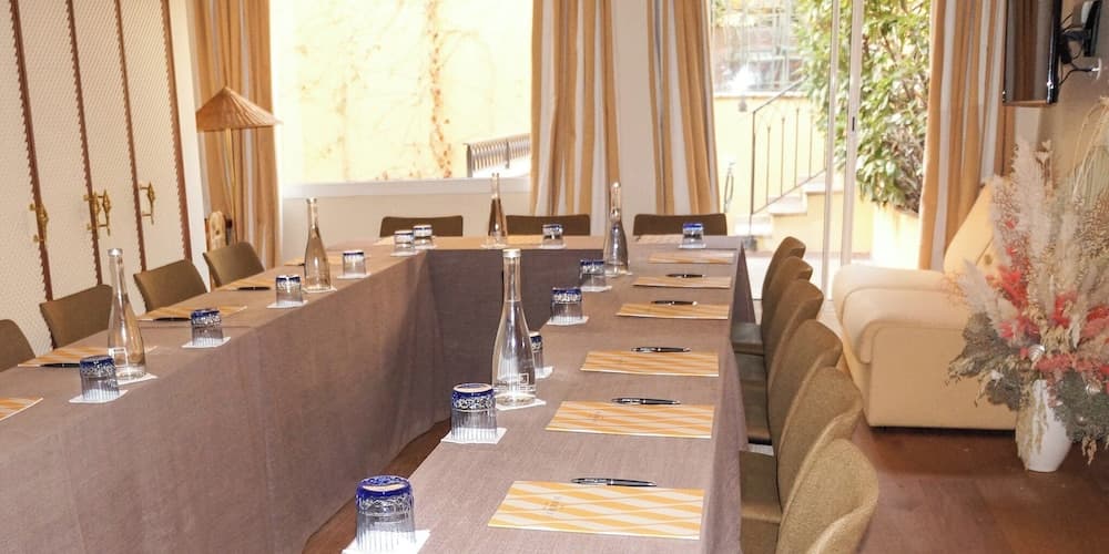 Hôtel La Pérouse Nice — 6