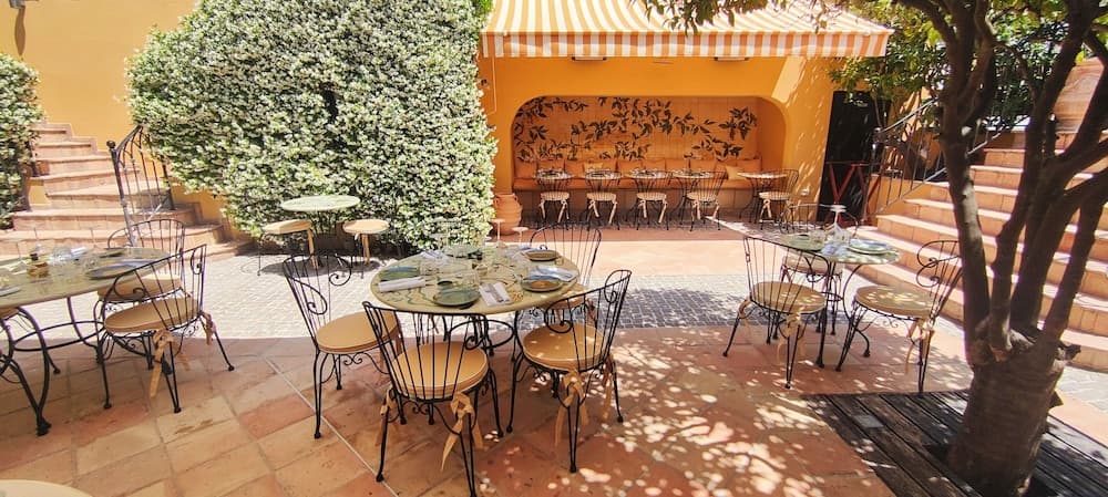 Hôtel La Pérouse Nice — 23